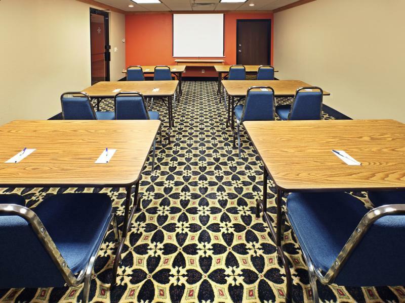 Holiday Inn Express & Suites Fayetteville University Of Arkansas Area By Ihg Ngoại thất bức ảnh