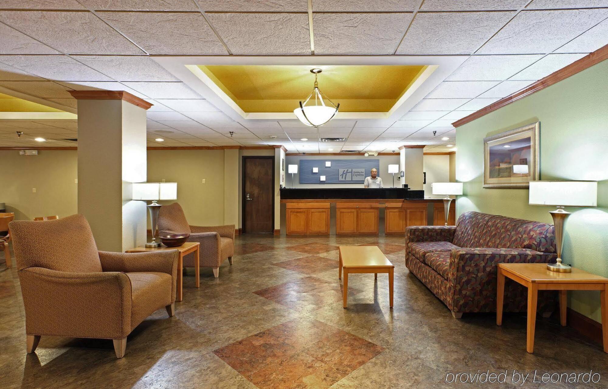 Holiday Inn Express & Suites Fayetteville University Of Arkansas Area By Ihg Ngoại thất bức ảnh
